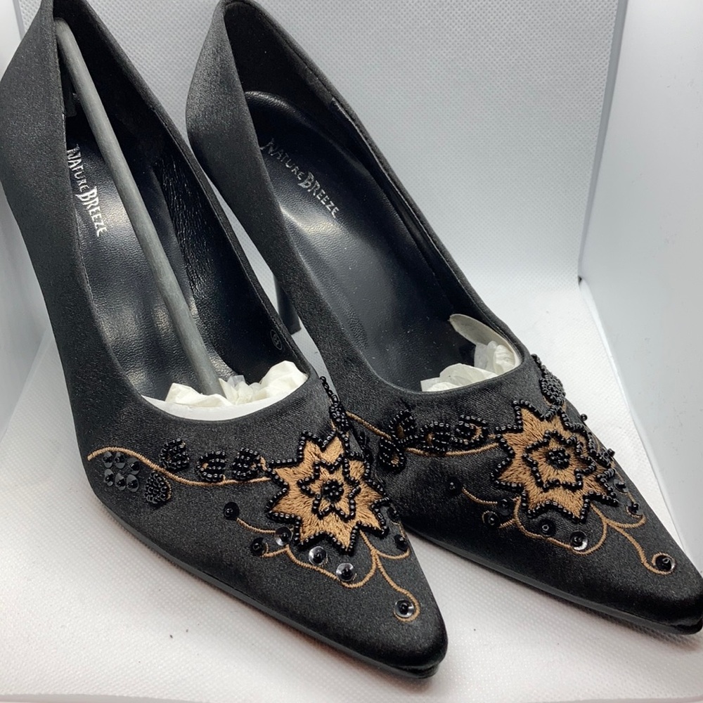 New Nature Breeze black heels